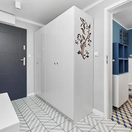 Old Town Kotlarska One-bedroom By Renters Apartment Wroclaw