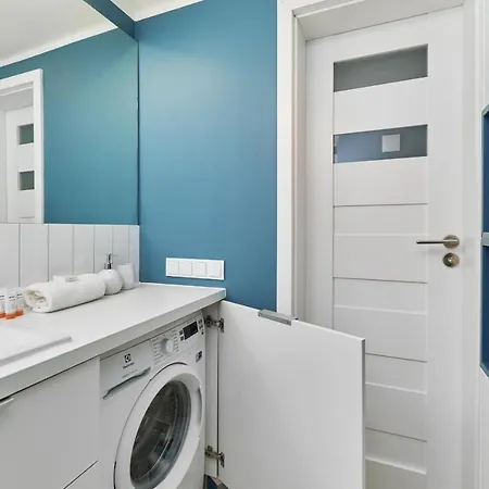 Old Town Kotlarska One-bedroom By Renters Apartment Wroclaw